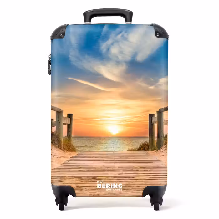 Koffer - Strand pad bij zonsondergang