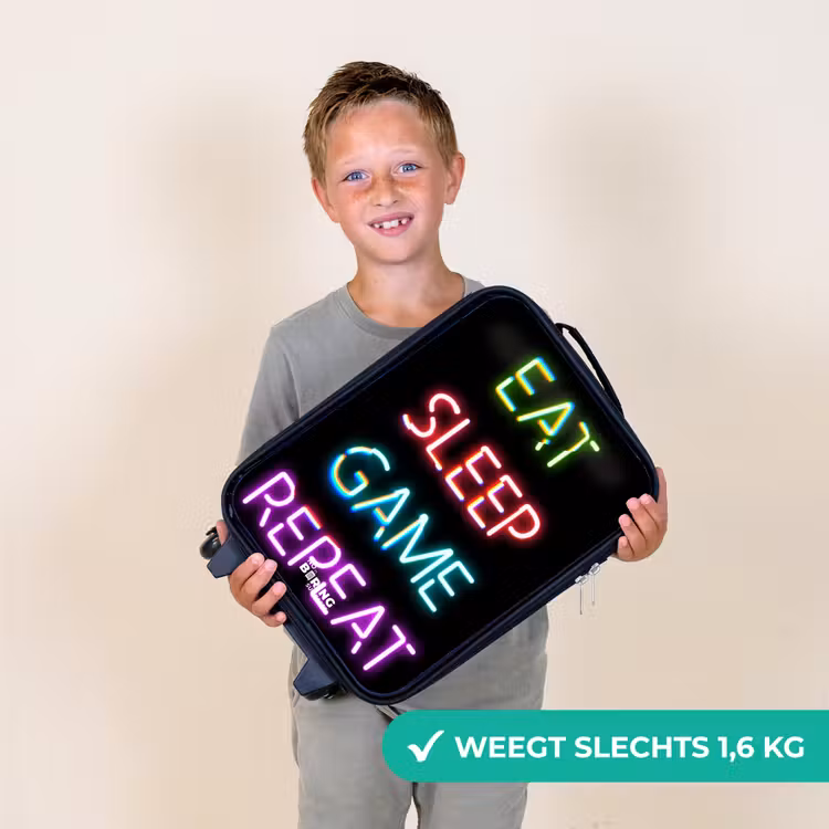 Kinderkoffer - Qoute met neon lichten — 2