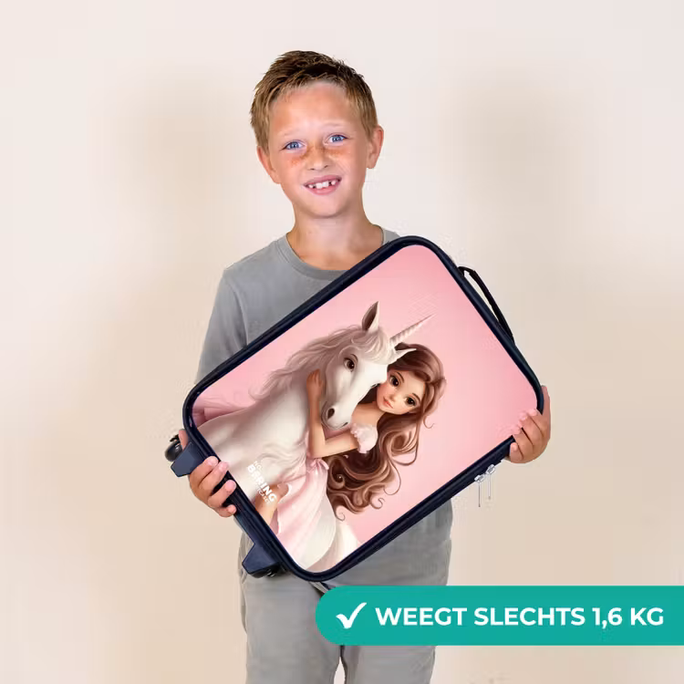 Kinderkoffer - Meisje met witte eenhoorn op roze achtergrond — 2