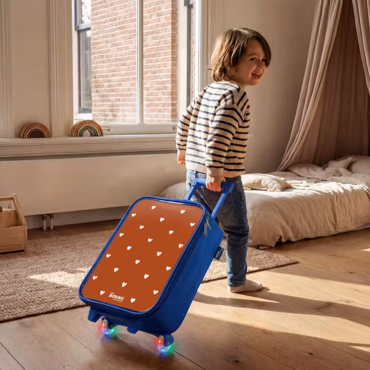 Kinderkoffer - Blauw - Wit hartjespatroon op oranje bruine achtergrond — 3