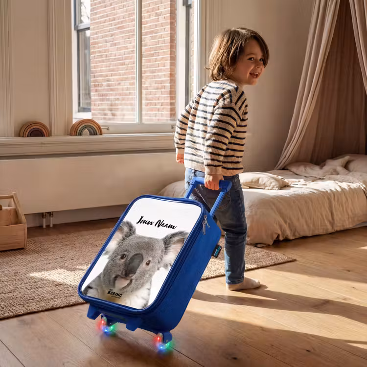 Kinderkoffer met naam - Blauw - Schattige Koala Beer — 3