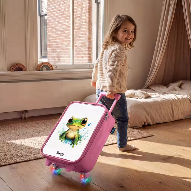 Kinderkoffer - Roze - Groene kikker met grote ogen op witte achtergrond — 3