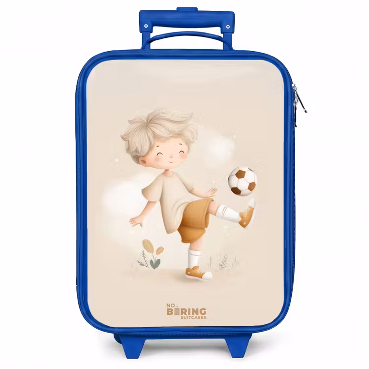 Kinderkoffer - Blauw - Jongen met een voetbal in beige kleuren — 1
