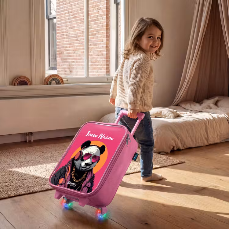 Kinderkoffer met naam - Roze - Panda met Koptelefoon, Zonnebril en Gouden Ketting — 3