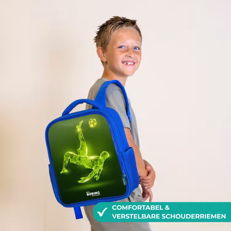Kinderrugzak - Blauw - Groene neon omhaal in actie — 4