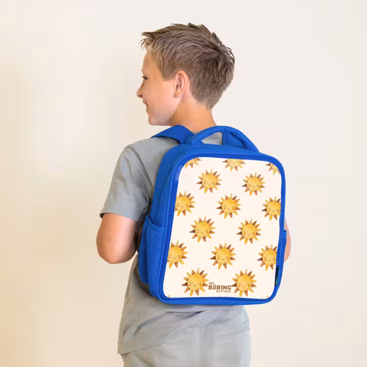 Kinderrugzak - Blauw - Lachende zonnetjes als patroon op beige achtergrond — 3