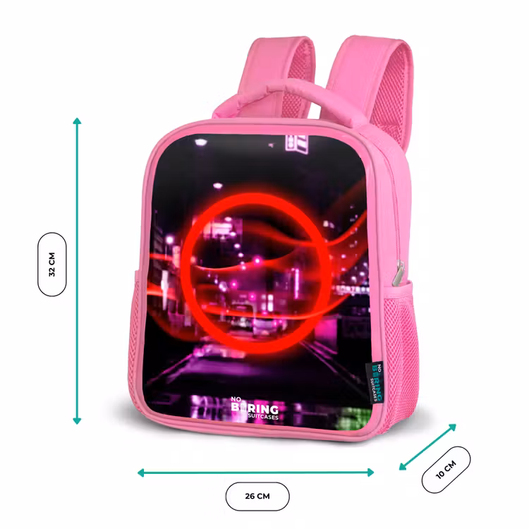 Kinderrugzak - Roze - Felrode cirkel boven een neonverlichte stad — 3