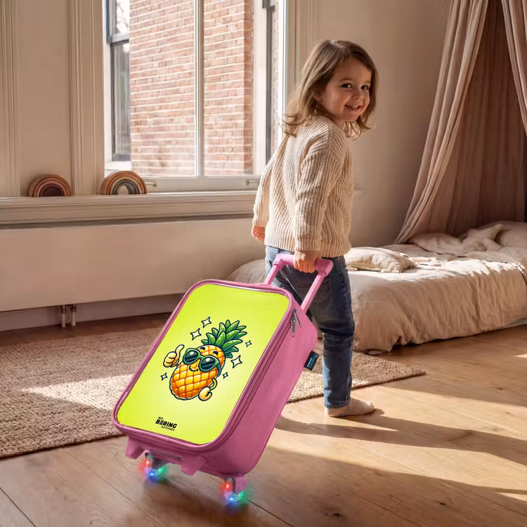 Kinderkoffer - Roze - Blije ananas met groene achtergrond — 3