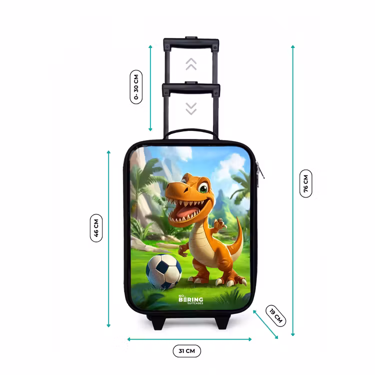 Kinderkoffer - Dino met een voetbal in groen landschap — 6