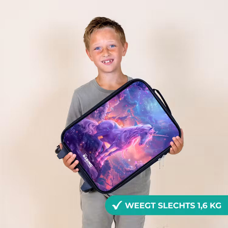 Kinderkoffer - Paarse Eenhoorn in Magische Omgeving — 2
