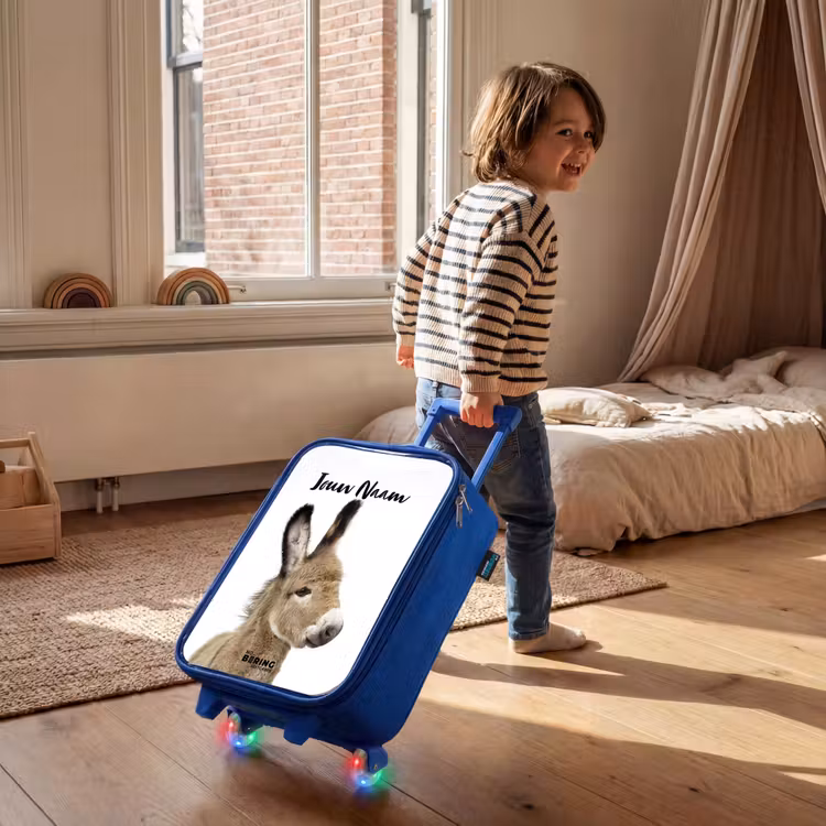 Kinderkoffer met naam - Blauw - Eddy Ezel — 3