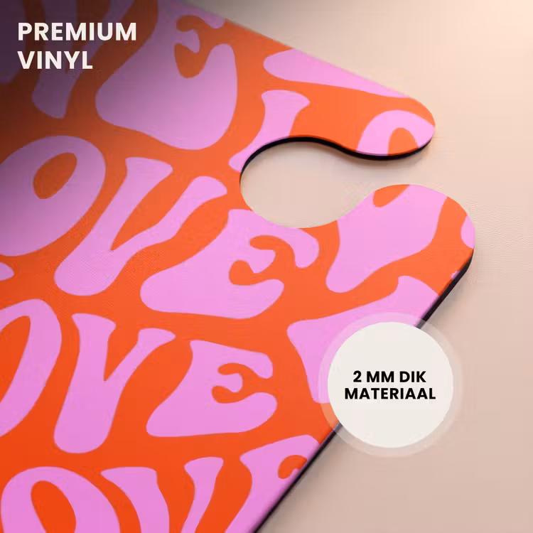 CaseSwap - Herhalend ‘LOVE’-patroon in roze op rood — 6