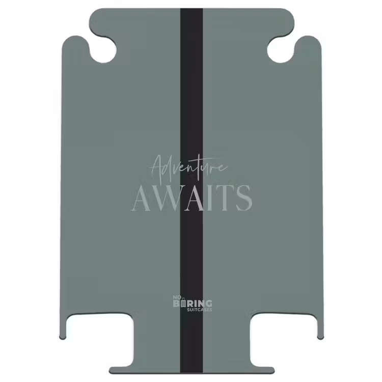 CaseSwap™ - Groene achtergrond met tekst Adventure Awaits — 1