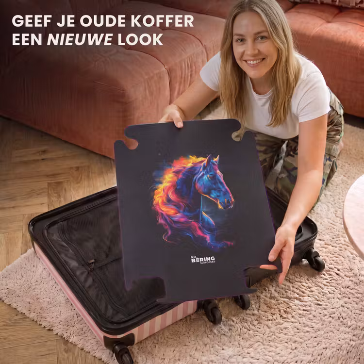 CaseSwap™ - Zijaanzicht van een paard met vurige manen — 3