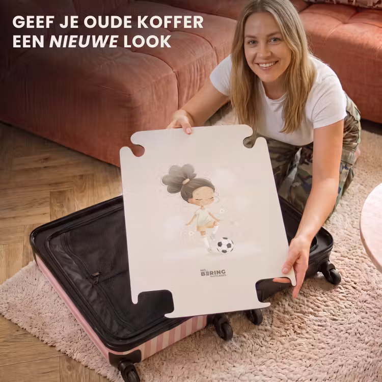CaseSwap™ - Meisje met een voetbal in beige kleuren — 3
